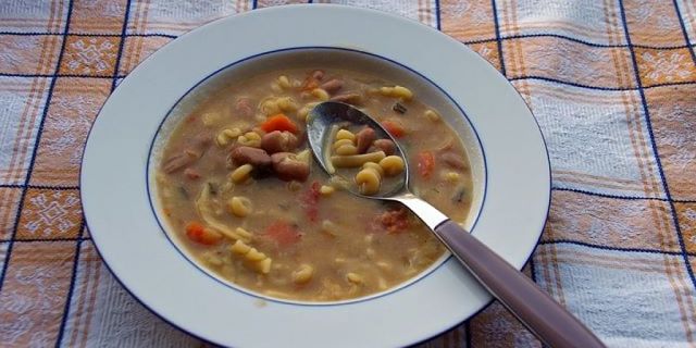 Pasta e fagioli dietetica Pasta e fagioli light senza ingredienti di origine animale e soffritti