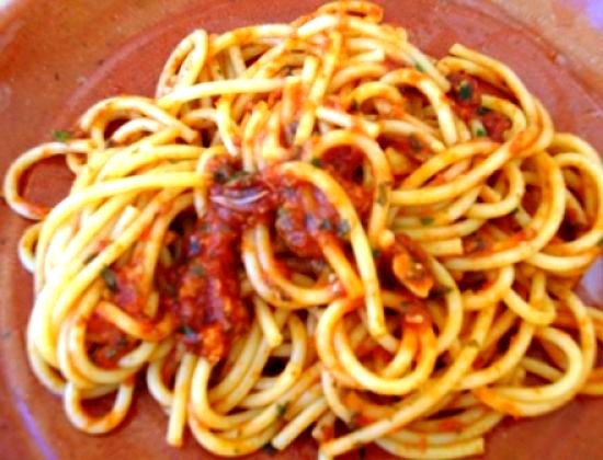 Sugo fatto con resti di crostacei per condire la pasta in modo sfizioso