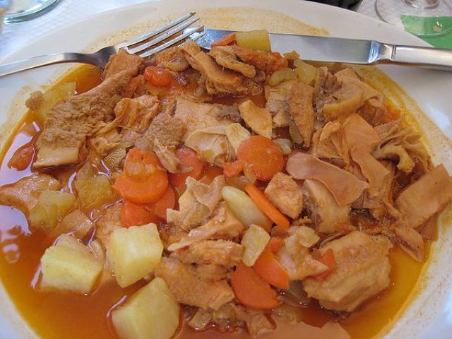 Trippa mista in umido alla genovese con patate e carote