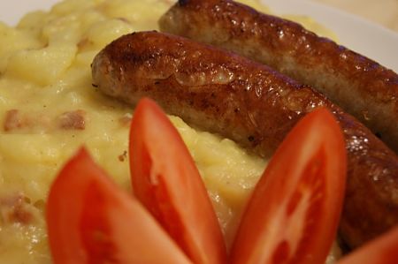 L'insalata di patate si abbina bene ai wurstel
