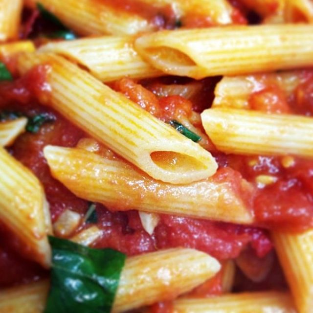 Penne con sughetto all'arrabbiata piccante alla romana