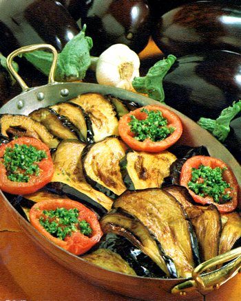 Melanzane e pomodori in casseruola Melanzane alla catalana con pomodori