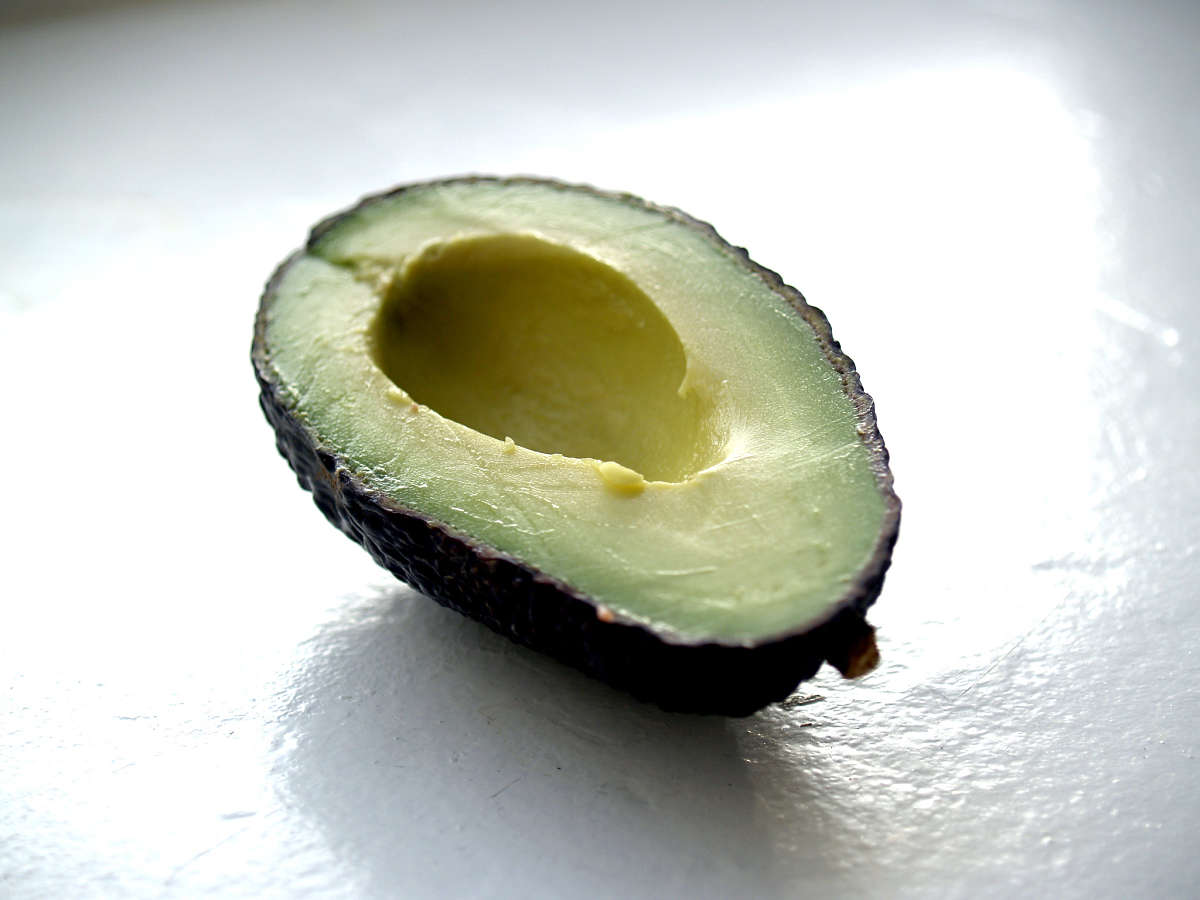 Consumare l'avocado fa bene alla salute Salutare polpa di avocado