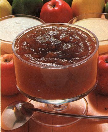 La mia composta di mele con panna Come servire la composta di mele con panna a parte