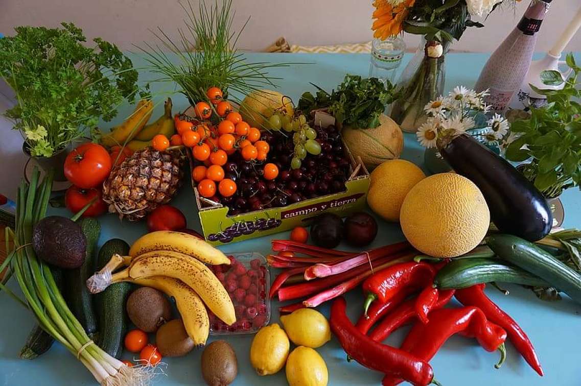 Frutti e verdure benefici per l'abbronzatura