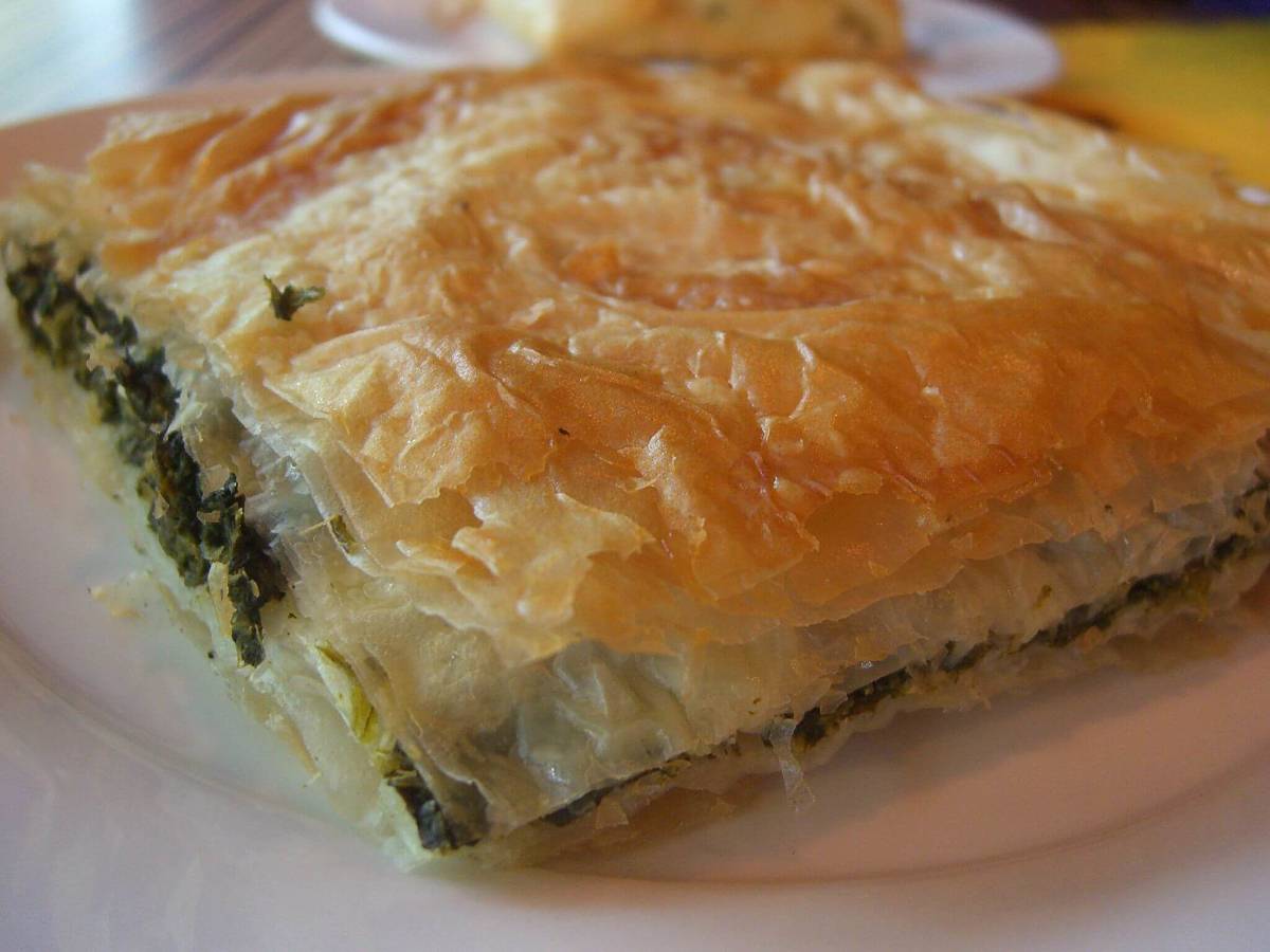 la Spanakopita è una torta salata tipica della Grecia Spanakopita di feta e spinaci