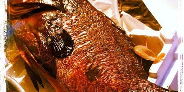 Cernia al vino bianco cotta al forno