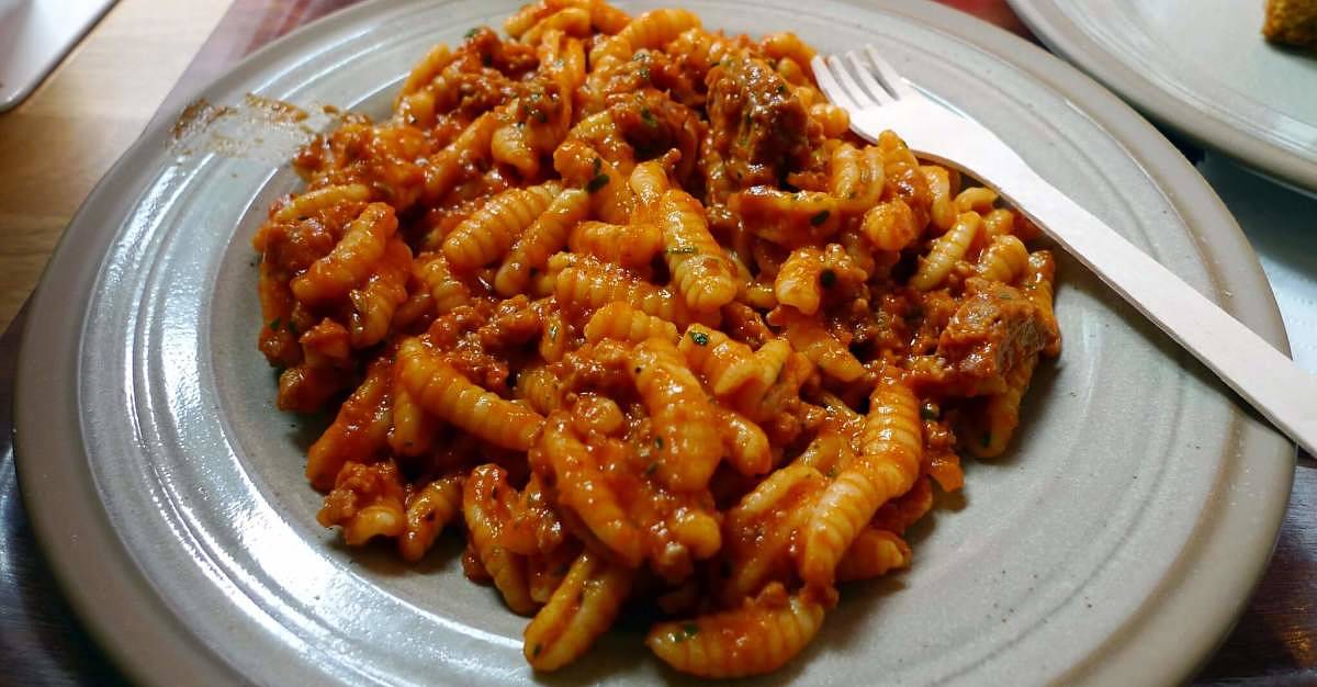 Malloreddus con salsa campidanese