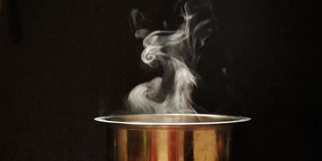 Vapore di acqua bollente Fumento di vapore di acqua salata