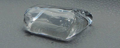 Cubetto di ghiaccio trasparente