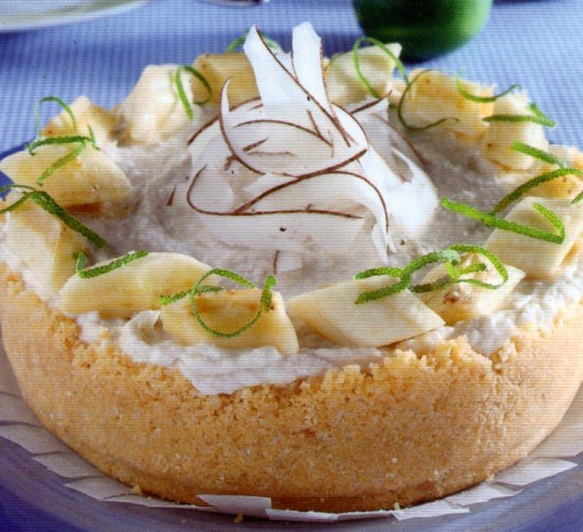 Torta con cocco, banane e formaggio Philadelphia senza cottura nel forno