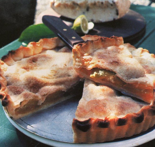 Crostata dolce di pomodori verdi con doppia sfoglia