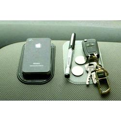 Tappetino antiscivolo per automobile