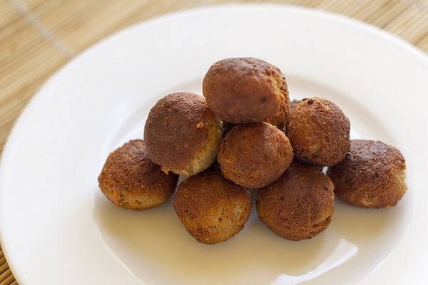 Polpette tipiche milanesi Come devono essere dorati i mondeghili meneghini