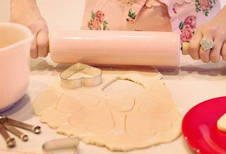 Come ricavare biscotti dalla pasta frolla