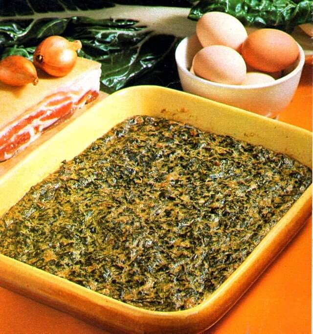 Tortino salato di bietole e pancetta Il tortino di bietole e pancetta va cotto in forno in una pirofila