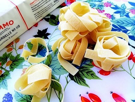 Pappardelle di semola di grano duro essiccate