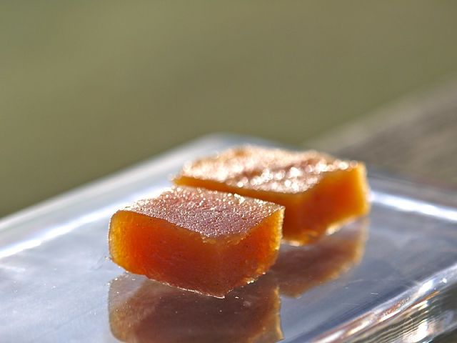 Quadrotti di cotognata fatta in casa