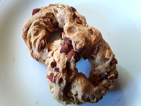 Taralli sugna e pepe alle mandorle