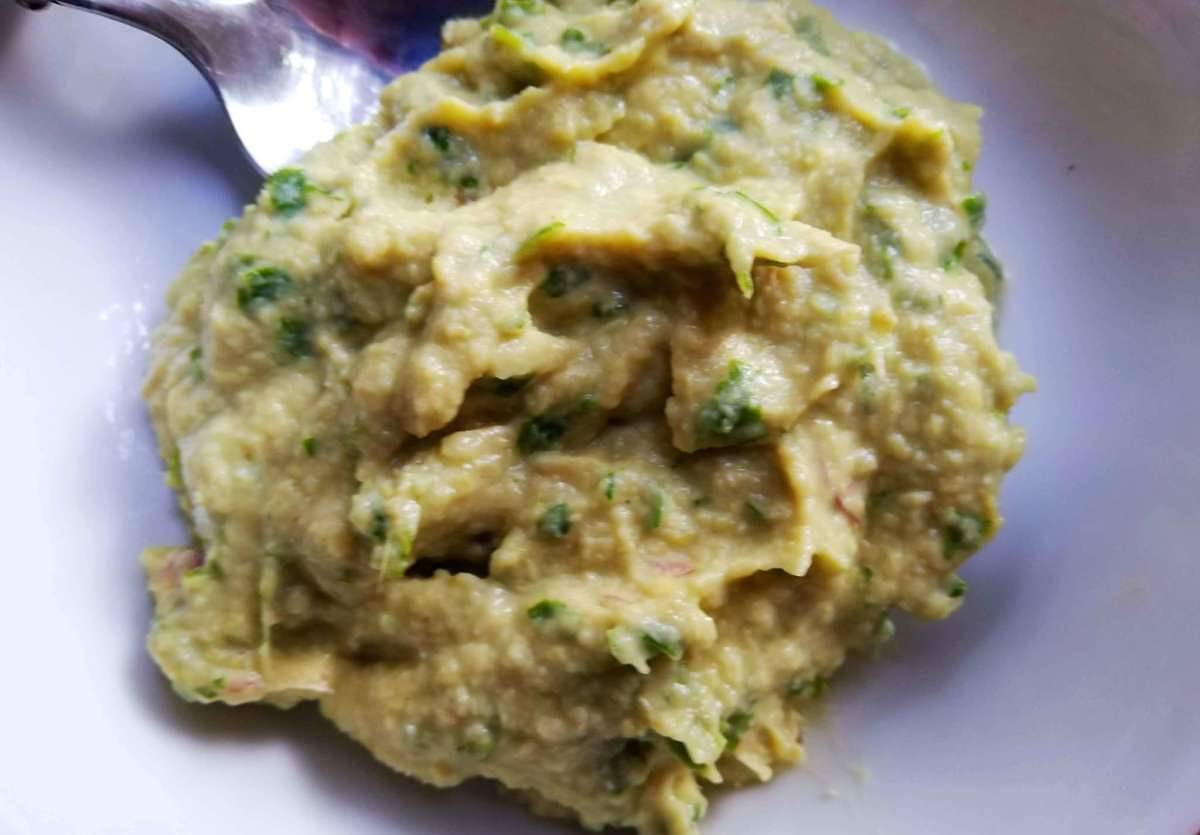 La carciofina sott'olio deve avere la consistenza densa di un paté di carciofi Aspetto e consistenza della crema di carciofi sott'olio della Liguria