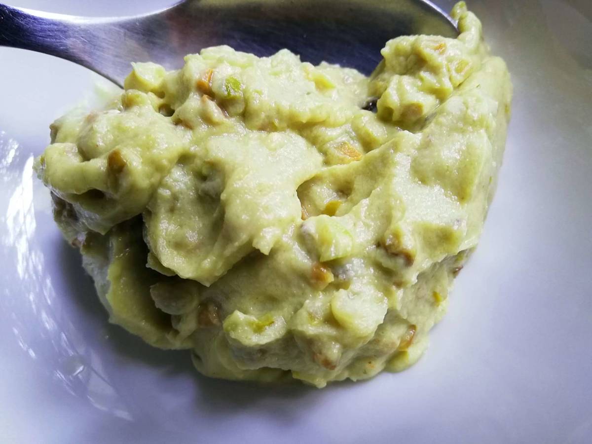 Pesto alla brontese con granella di frastuca Pesto al pistacchio siciliano