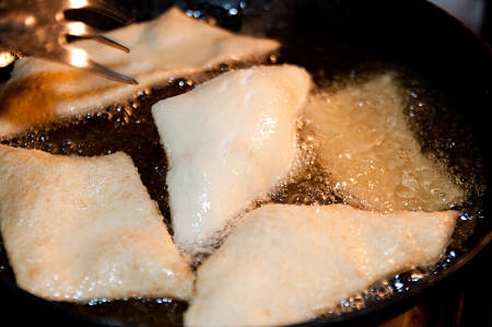 Battilocchi fritti in olio di semi