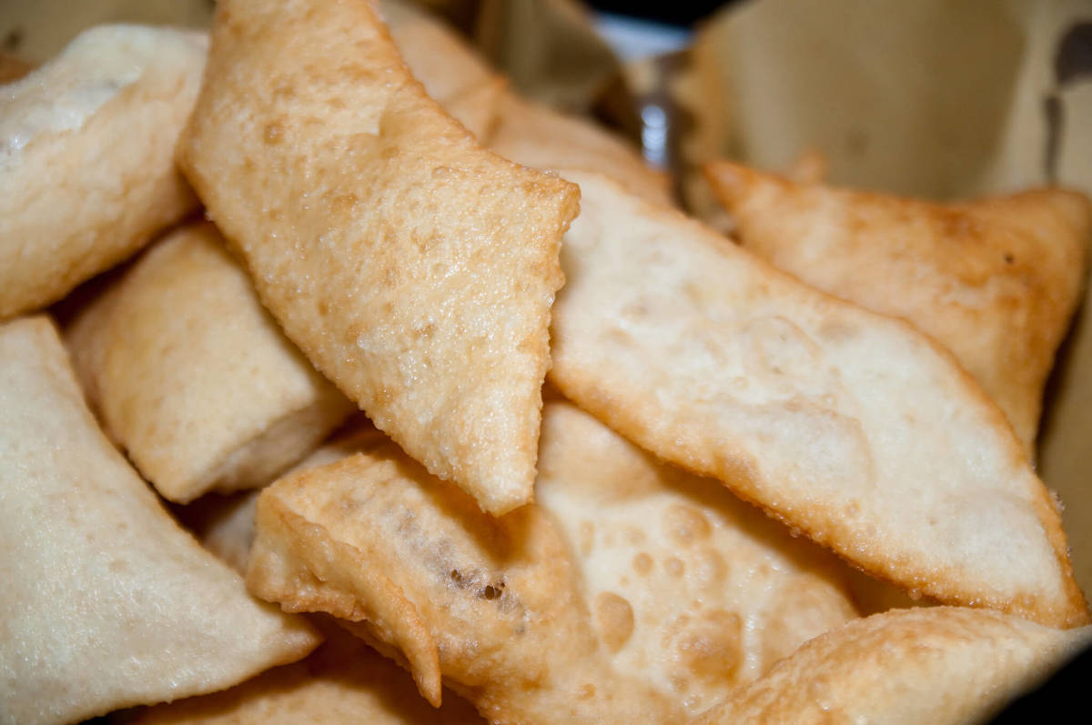 Panzerotti fritti simil iai calzoni al forno Panzerotti fritti
