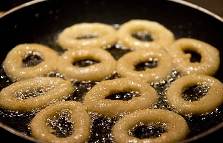 Come friggere gli anelli di cipolla