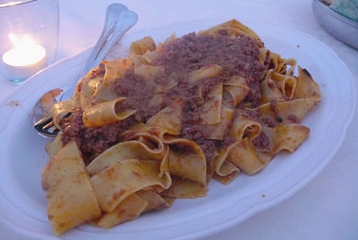 Pappardelle con ragù di cinghiale fatto senza marinatura