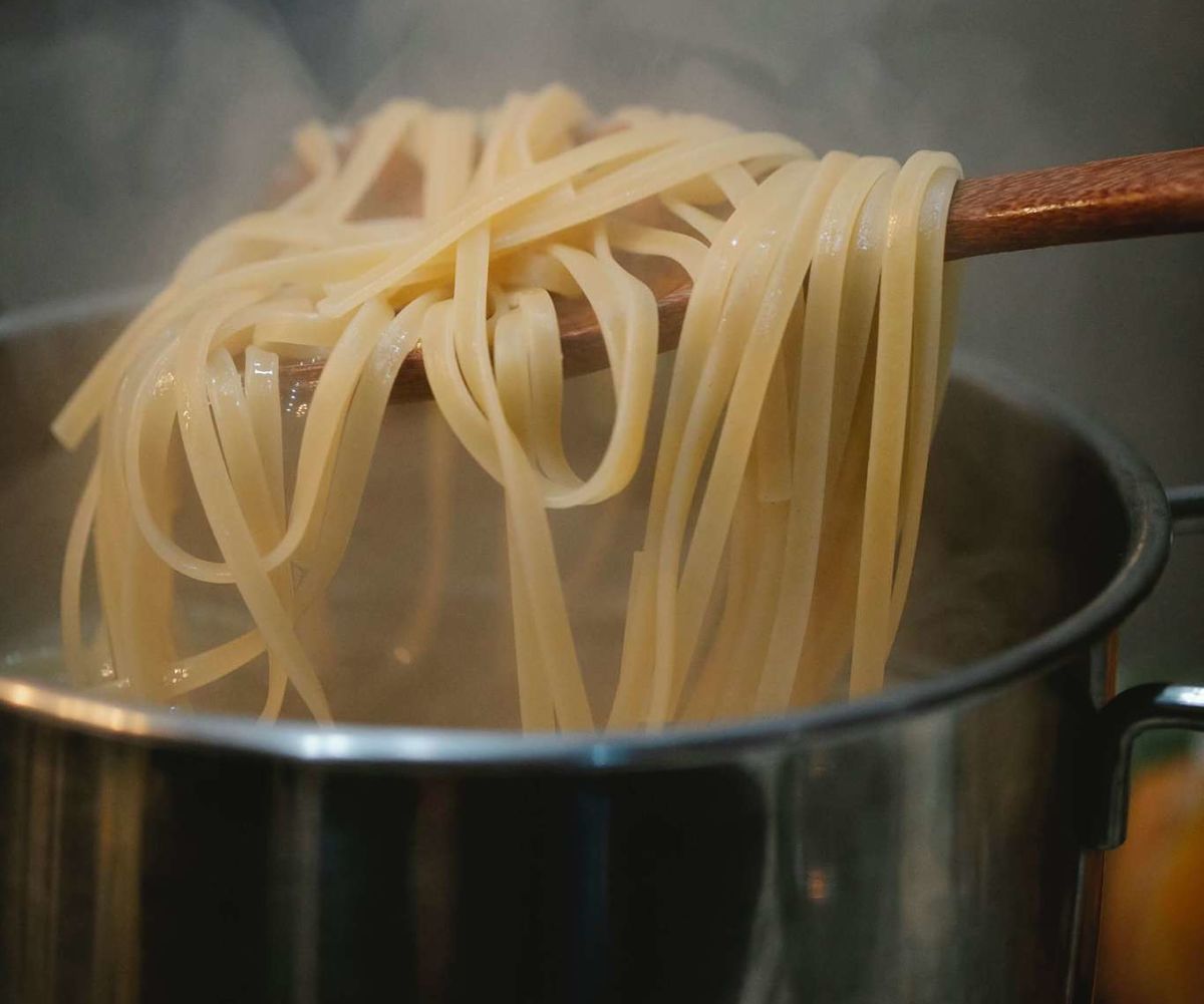 Linguine al dente lessate a fyoco spento