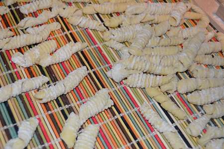 Fusilli col buco infarinati