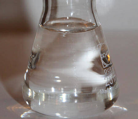 Glicerina vegetale in contenitore di vetro