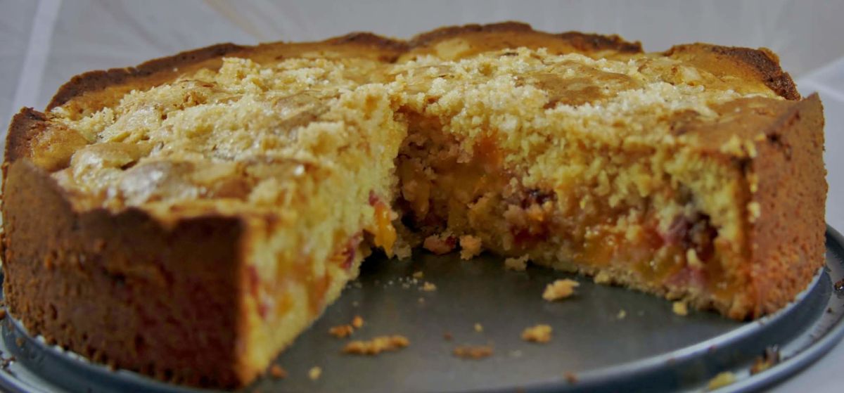 Torta di pesche soffice della nonna