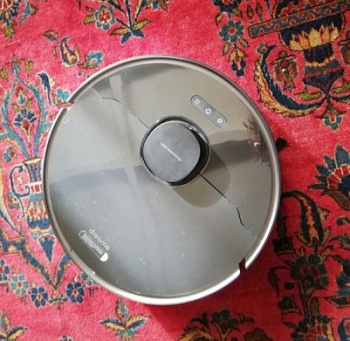 Coperchio pulito e riflettente del Dreame L10 Pro