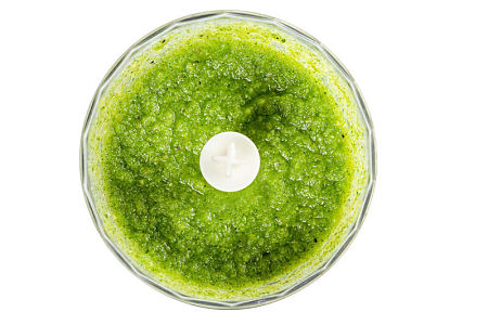 Come frullare spinaci e panna nel mixer