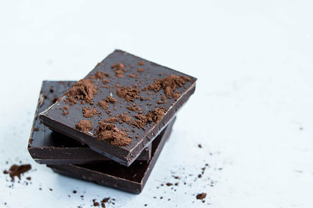 Cioccolato fondente e cacao amaro