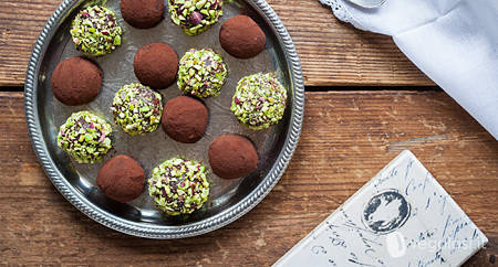 Tartufini al cacao e pistacchi vegani di Vegolosi