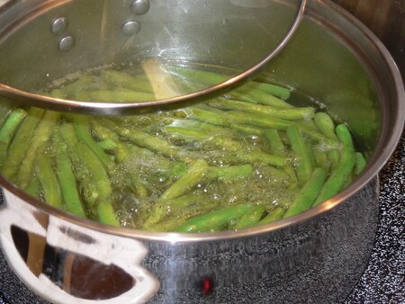 Come lessare i fagiolini in acqua bollente e senza coperchio