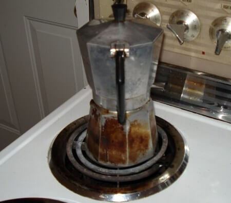 Moka con macchie di bruciato