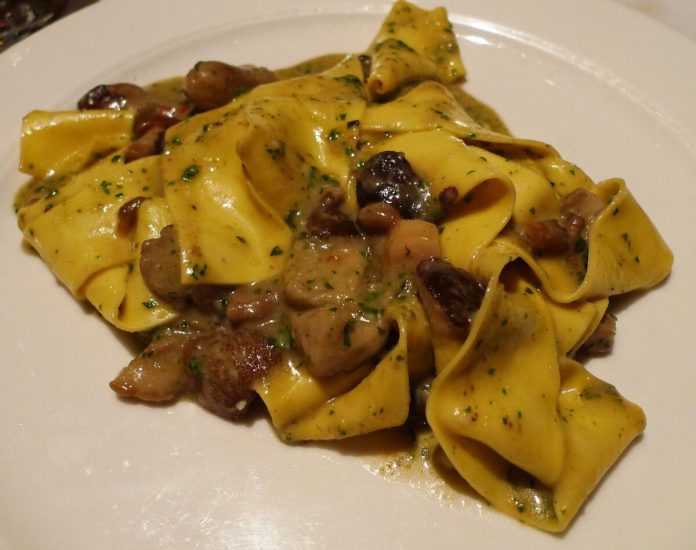 Pappardelle ai funghi porcini fatte senza panna