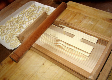 Umbricelli o stringozzi umbri fatti a mano