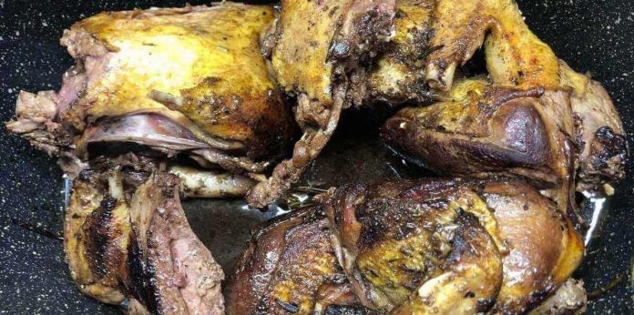 Anatra alle erbe provenzali cucinata in casseruola