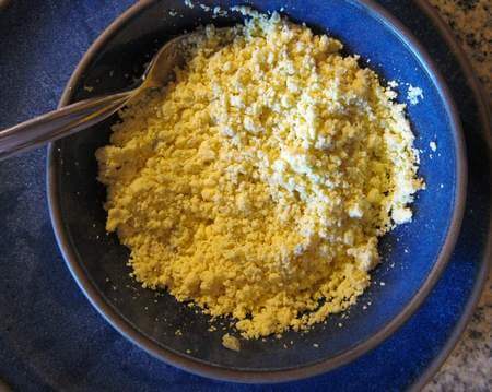 Aspetto delle uova sode grattugiate