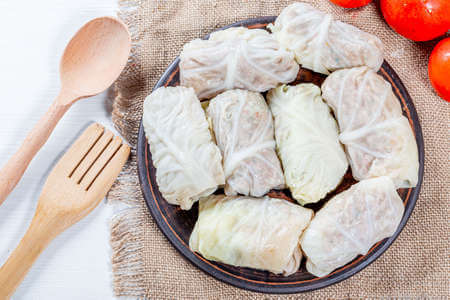 Involtini di verza crudi ancora da cuocere