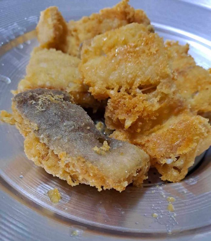 Baccalà fritto alla napoletana appena fatto senza pastella