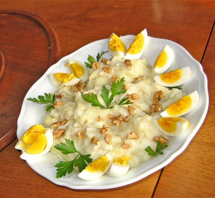 Atascaburras manchego sul piatto di portata