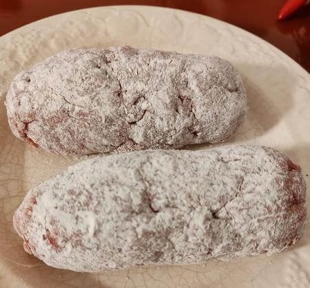 Polpettoni crudi infarinati