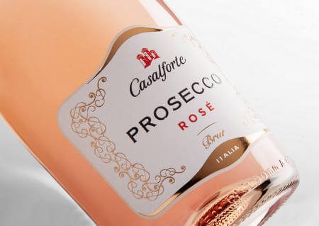 Bottiglia contenente Prosecco rosé Brut