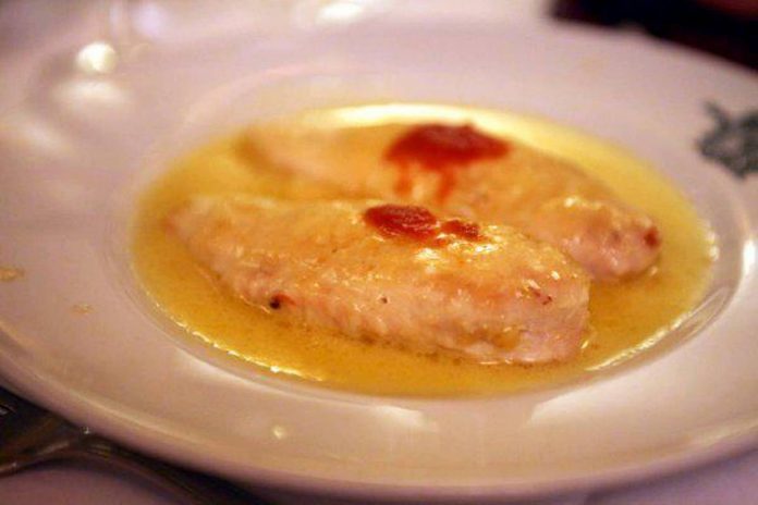Fette di petto di pollo alla crema